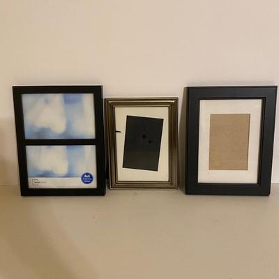 LOT 13L: Miscellaneous Picture Frames