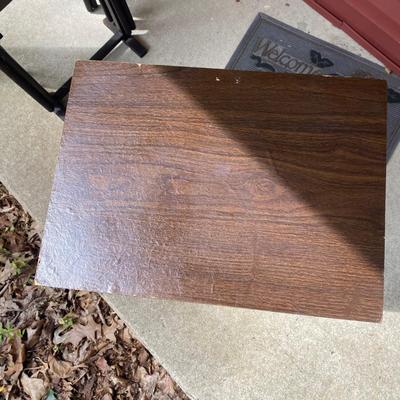 LOT 23L: Set of Four Folding Tray Tables with Stand