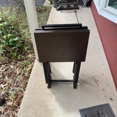 LOT 23L: Set of Four Folding Tray Tables with Stand