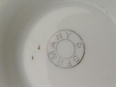 Antique/VTG gold shaving cup, for shaving soap & brush for razor shaving