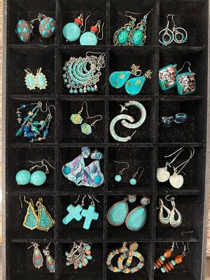 Costume Jewelry Lot Earring Lot A - Turquoise Color 24 pairs