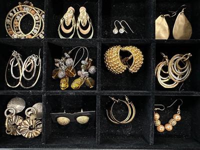 Costume Jewelry Earring Lot B - Gold tone & Green - 24 Pairs