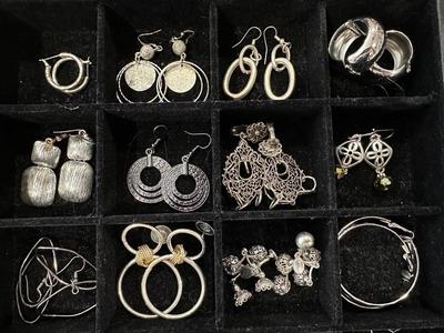 Costume Jewelry Earring Lot - C - Silver Tone 24 Pairs