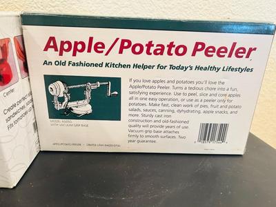 APPLE/POTATO PEELER, TOMATO/MOZZARELLA SLICER, PINEAPPLE SLICER AND MINI MULTI GRATER