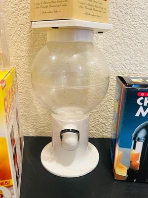 KITCHEN GADGETS