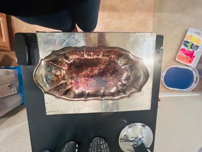 KING CUTTER, SILVER PLATED DISH AND ALUMINUM SERVING TRAY