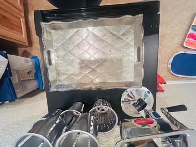 KING CUTTER, SILVER PLATED DISH AND ALUMINUM SERVING TRAY