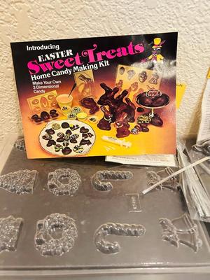 COOKIE CUTTERS, MINT MOLDS, SIMPLEX CAKE CUTTER, ROLLING COOKIE CUTTER AND MULTI GRATER