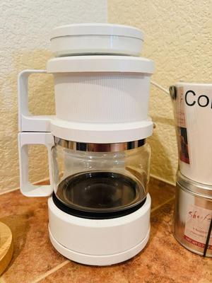 KRUPS 4 CUP COFFEE MAKER, BAKE IN SKILLET BROWNIE MIX, SYRUP DISTRIBUTION JARS, COFFEE/TEA CUP GIFT SET