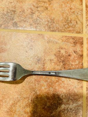 WALCO FLATWARE AND VARIOUS KITCHEN UTENSILS