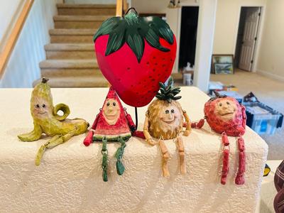 ADORABLE FRUIT FIGURES TO BRIGHTEN UP YOUR DAY