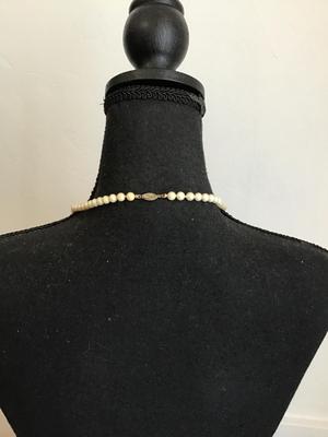 Very beautiful pearl necklace