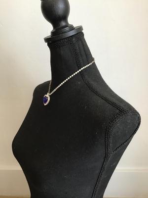 Very pretty blue heart necklace