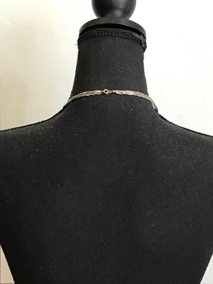 Very beautiful Silvertone necklace