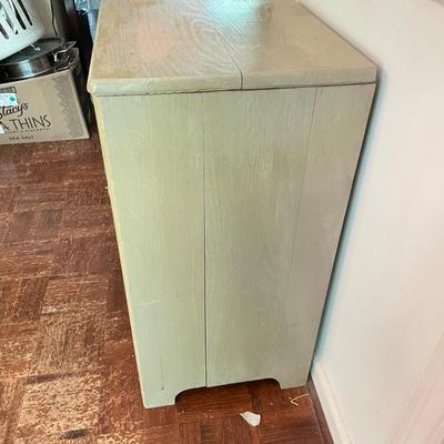 Olive Green Side Table (DR-SS)