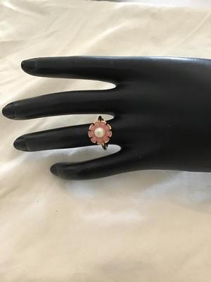 Vintage Avon adjustable Ring
