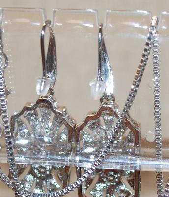 Red/Silver JEWELRY SET Includes Earrings (1½" x ¾") with Wire Hook & PENDANT (1½" x ¾") on a Silver Tone Necklace...