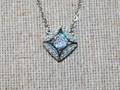 Diamond Shaped Beautiful Glitter PENDANT (½" x ½") on a Silver Tone Necklace Chain 18" L