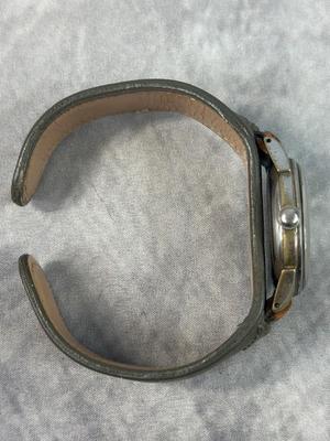 Lot 1: Men's Bulova Watch - Leather Band