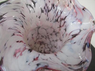 Vintage Hand Blown Spatter Pink White Burgundy Art Glass Flower Vase Ruffle