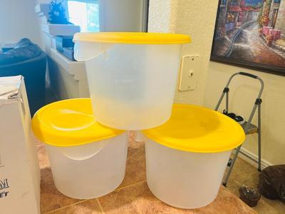 ROCKET CHEF AND SUPREME ICE CREAM SET PLUS GALLON CONTAINERS