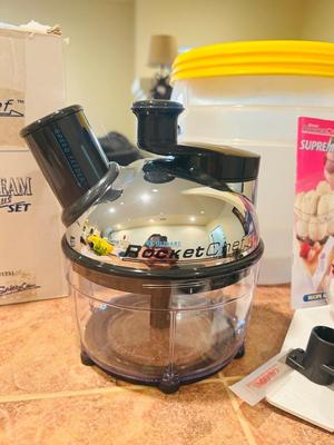 ROCKET CHEF AND SUPREME ICE CREAM SET PLUS GALLON CONTAINERS