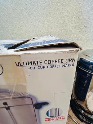 DeLONGHI ULTIMATE COFFEE URN* 60 CUP COFFEE MAKER* AND DISH TOWELS