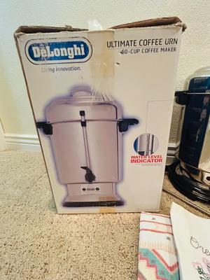 DeLONGHI ULTIMATE COFFEE URN* 60 CUP COFFEE MAKER* AND DISH TOWELS