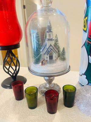 CHRISTMAS BATTERY OPERATED LIT CENTERPIECE