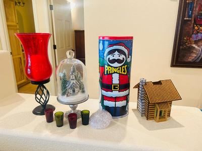 CHRISTMAS BATTERY OPERATED LIT CENTERPIECE
