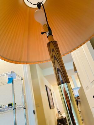 SOLID WOOD. TABLE/LAMP WITH BUILT IN MAGAZINE HOLDER, SHOWER CURTAIN AND FRAMED PICTURES