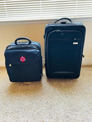 LUGGAGE/SUIT CASES