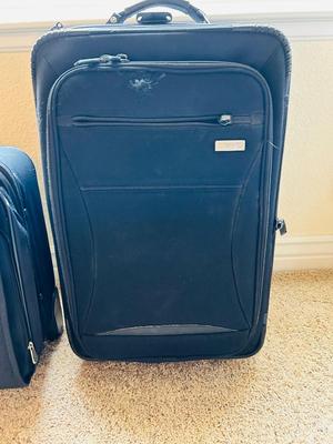 LUGGAGE/SUIT CASES