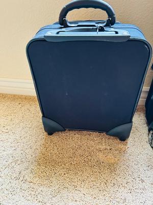 LUGGAGE/SUIT CASES