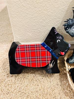 JUST GOTTA LOVE LITTLE SCOTTY DOGS