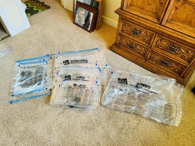 SPACE SAVER VACUUM SEAL STORAGE BAGS