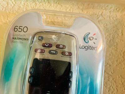 NIB LOGITECH 650 HARMONY REMOTE CONTROL