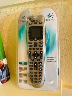 NIB LOGITECH 650 HARMONY REMOTE CONTROL