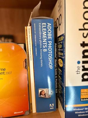 EXCELLENT COMPUTER PROGRAMS, SEVERAL PRINT/PHOTO SHOP APPLICATIONS AND MICROSOFT OFFICE