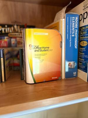 EXCELLENT COMPUTER PROGRAMS, SEVERAL PRINT/PHOTO SHOP APPLICATIONS AND MICROSOFT OFFICE