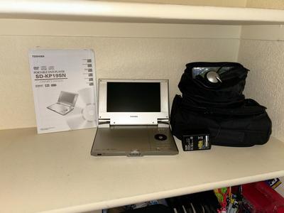 PANOSONIC SD-KP195N PORTABLE DVD PLAYER