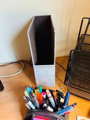 3 COLOR LIGHT DESK LAMP AND DESK ORGANIZATION SOLUTIONS