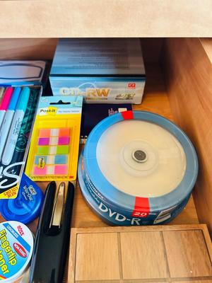 DRAWER FULL OF OFFICE SUPPLIES