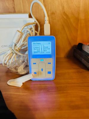 CREATIVE ZEN MICRO MP3 PLAYER