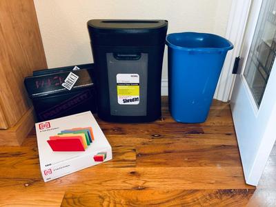 ROYAL 12 SHEET CROSS CUT PAPER SHEDDER, WASTE CAN, 3 TAB FILE FOLDERS AND PAPER KIT STATIONARY TYPE PAPERS