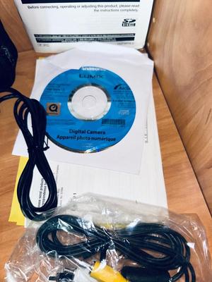 PANASONIC LUMIX DMC-TZ4 DIGITAL CAMERA WITH EXTRAS