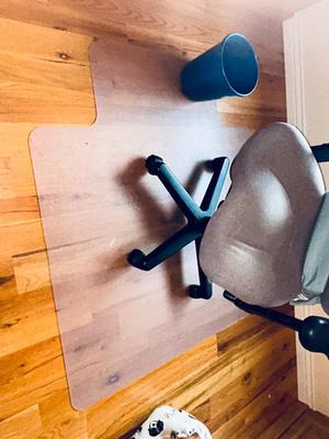 DESK CHAIR WITH LUMBAR CUSHION AND FLOOR PROTECTIVE FLOOR MAT