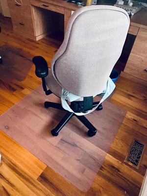 DESK CHAIR WITH LUMBAR CUSHION AND FLOOR PROTECTIVE FLOOR MAT