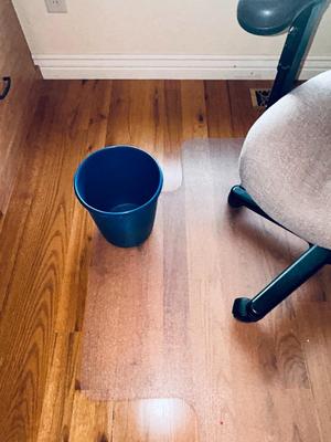 DESK CHAIR WITH LUMBAR CUSHION AND FLOOR PROTECTIVE FLOOR MAT