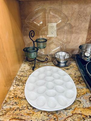 HORS D’OEUVRES, DEVILED EGGS AND CONDIMENT SERVERS